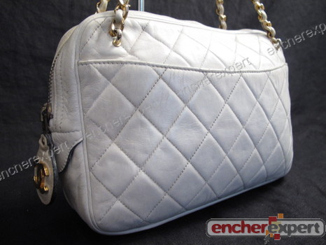 Ancien sac à main Chanel cuir blanc vintage matelassé bandoulière 