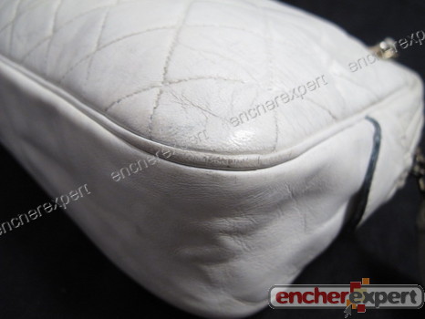 Ancien sac à main Chanel cuir blanc vintage matelassé bandoulière 