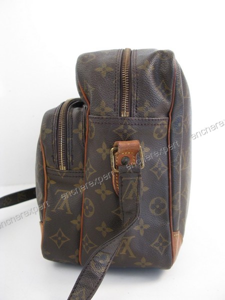 Ce sac Louis Vuitton microscopique est vendu aux enchères !