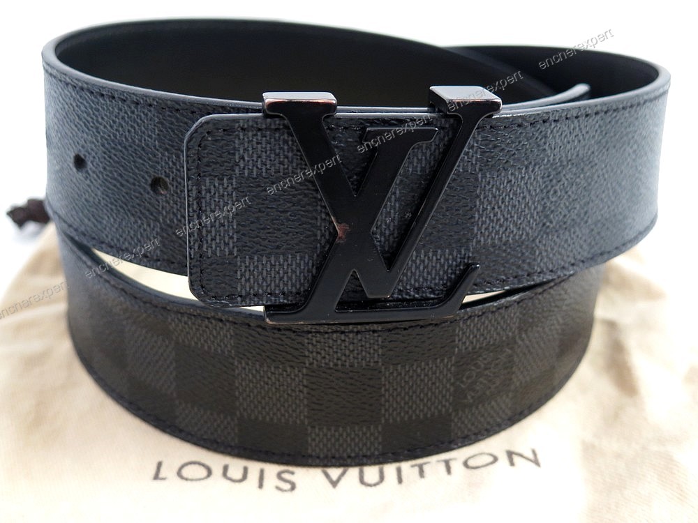 Initiales en cuir ceinture Louis Vuitton Noir taille 85 cm en Cuir