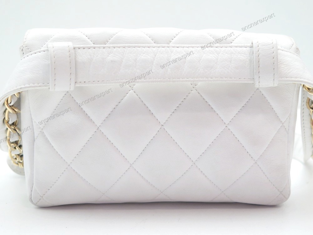 Sac a main ceinture CHANEL pochette banane - Authenticité garantie -  Visible en boutique