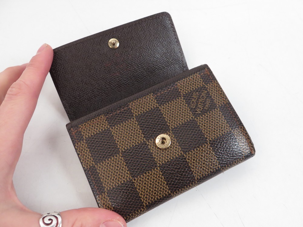 Louis Vuitton Damier Ebene Porte Monnaie Plat Coin Purse (SHF-22251) –  LuxeDH